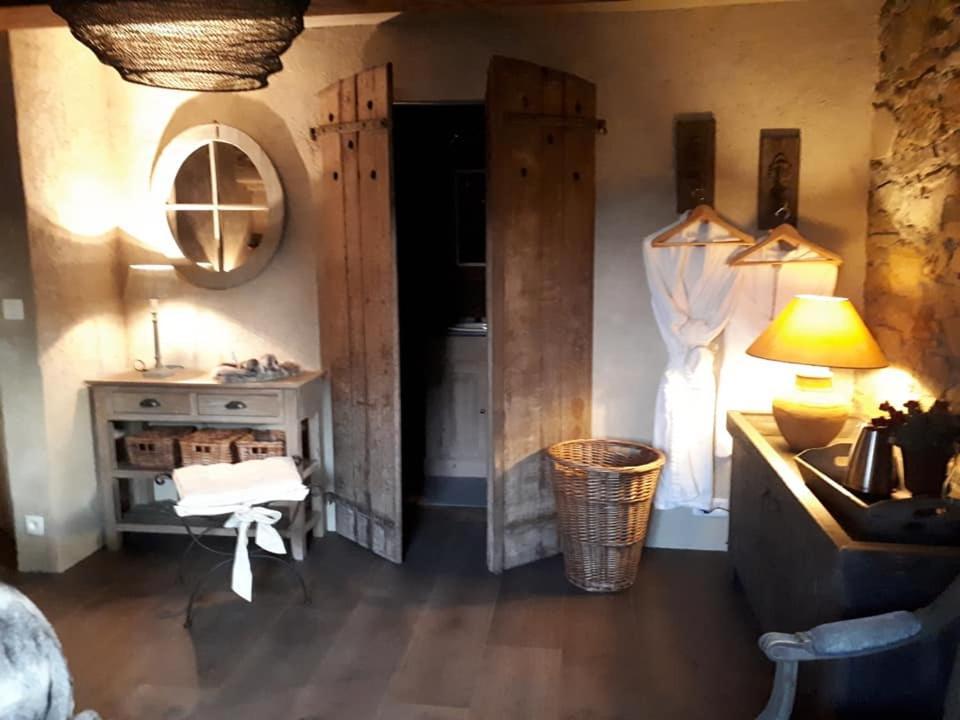 Le Hangar Des Voyageurs Petit-Halleux Εξωτερικό φωτογραφία