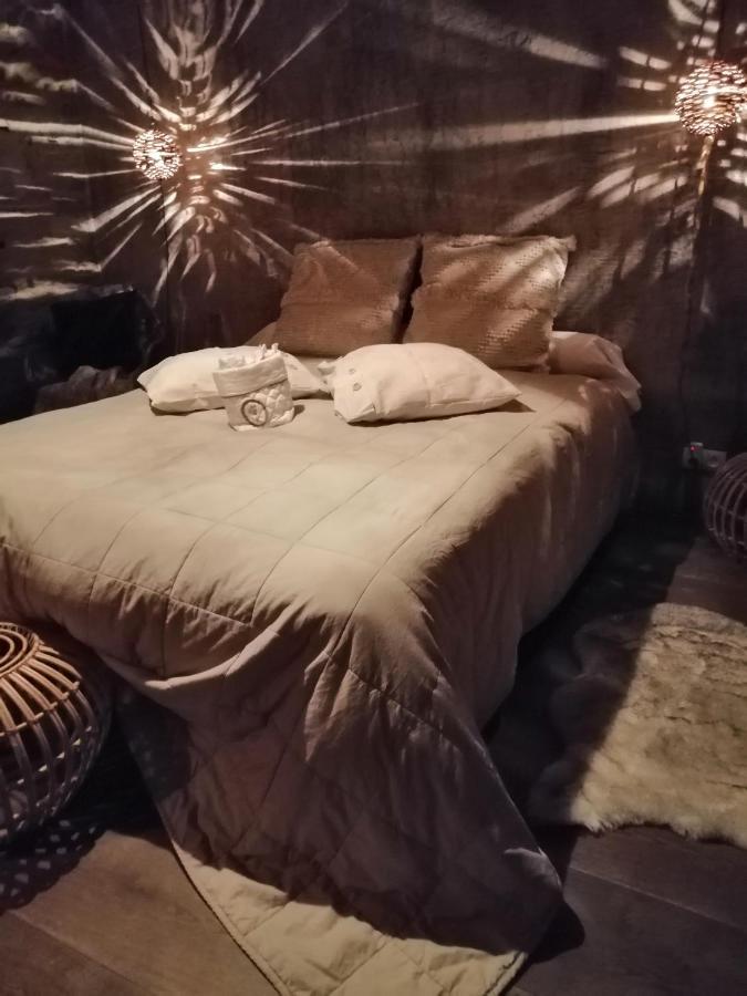 Le Hangar Des Voyageurs Petit-Halleux Εξωτερικό φωτογραφία